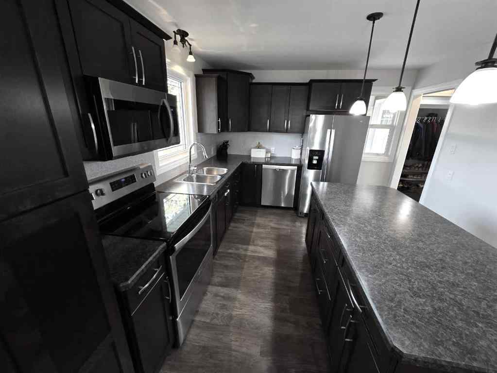 MLS&reg; # A2270243 - 4920 55 Avenue  in NONE Taber, Residential Open Houses