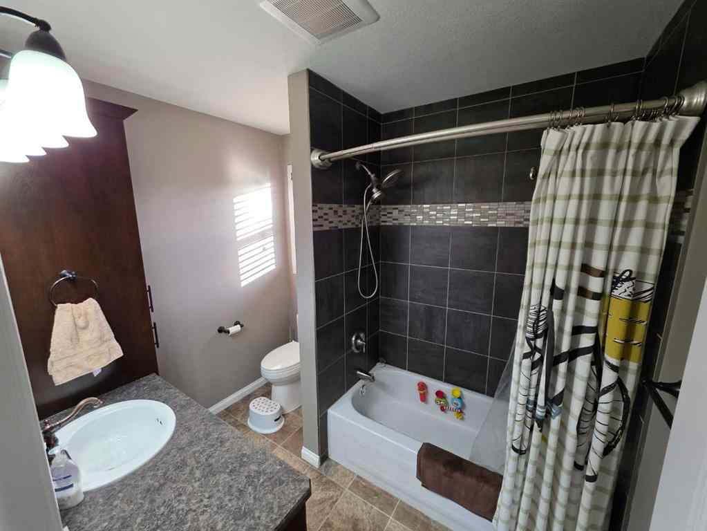 MLS&reg; # A2270243 - 4920 55 Avenue  in NONE Taber, Residential Open Houses