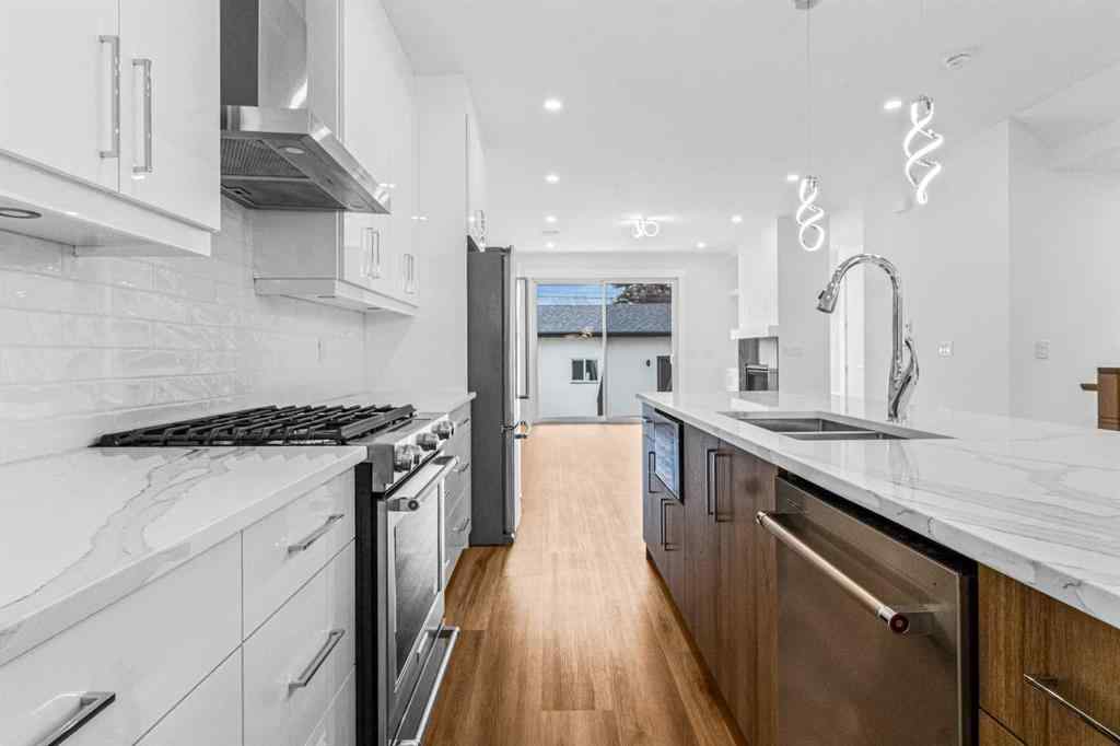 MLS&reg; # A2270244 - 430 33 Avenue NW in Highland Park Calgary, Residential Open Houses