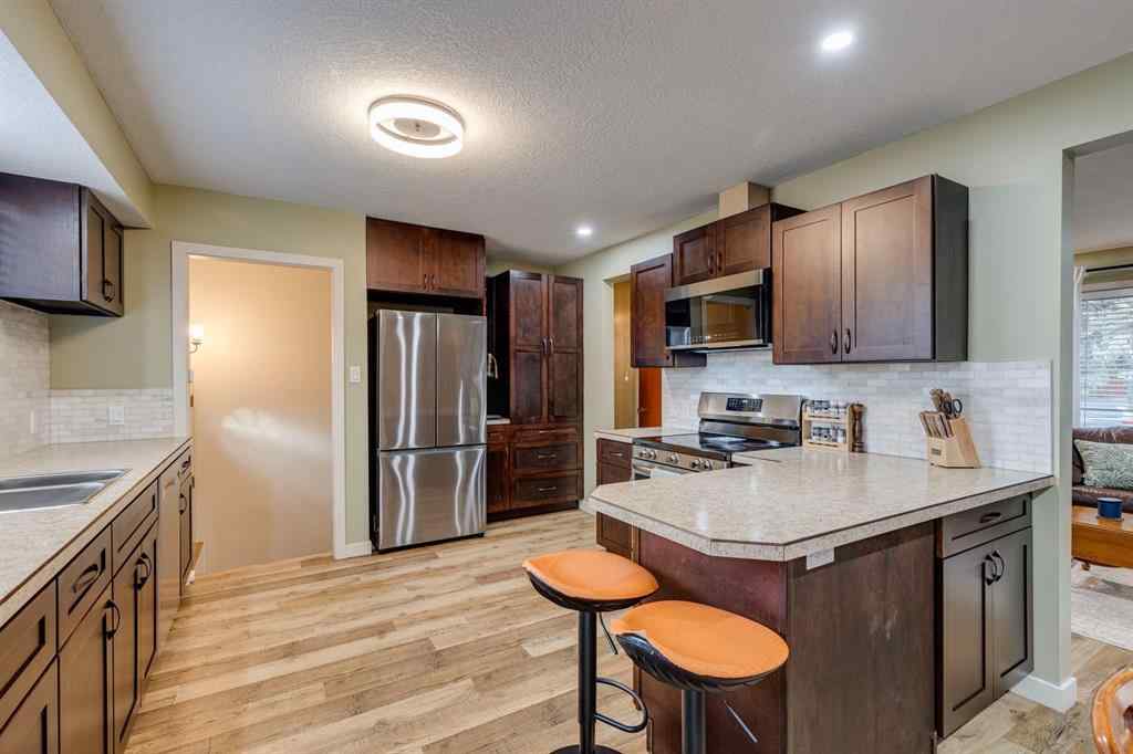 MLS® A2270246 - 2015 Milne Drive NE in Mayland Heights Calgary, Residential