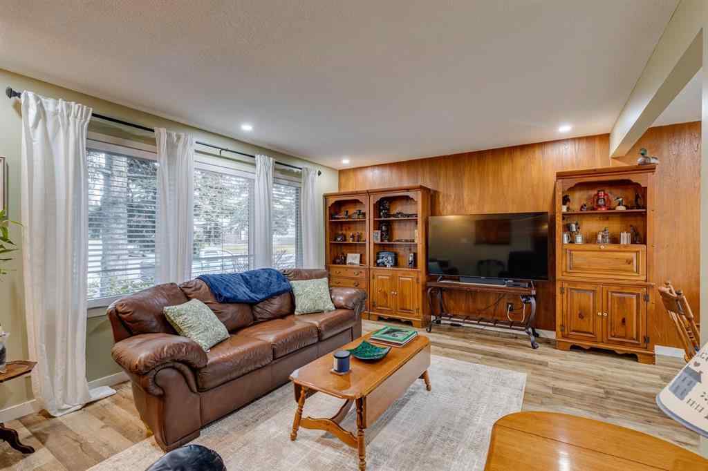 MLS® A2270246 - 2015 Milne Drive NE in Mayland Heights Calgary, Residential