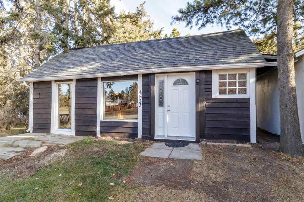 MLS&reg; # A2270257 - 4523 48 Street  in Palo Sylvan Lake, Residential Open Houses