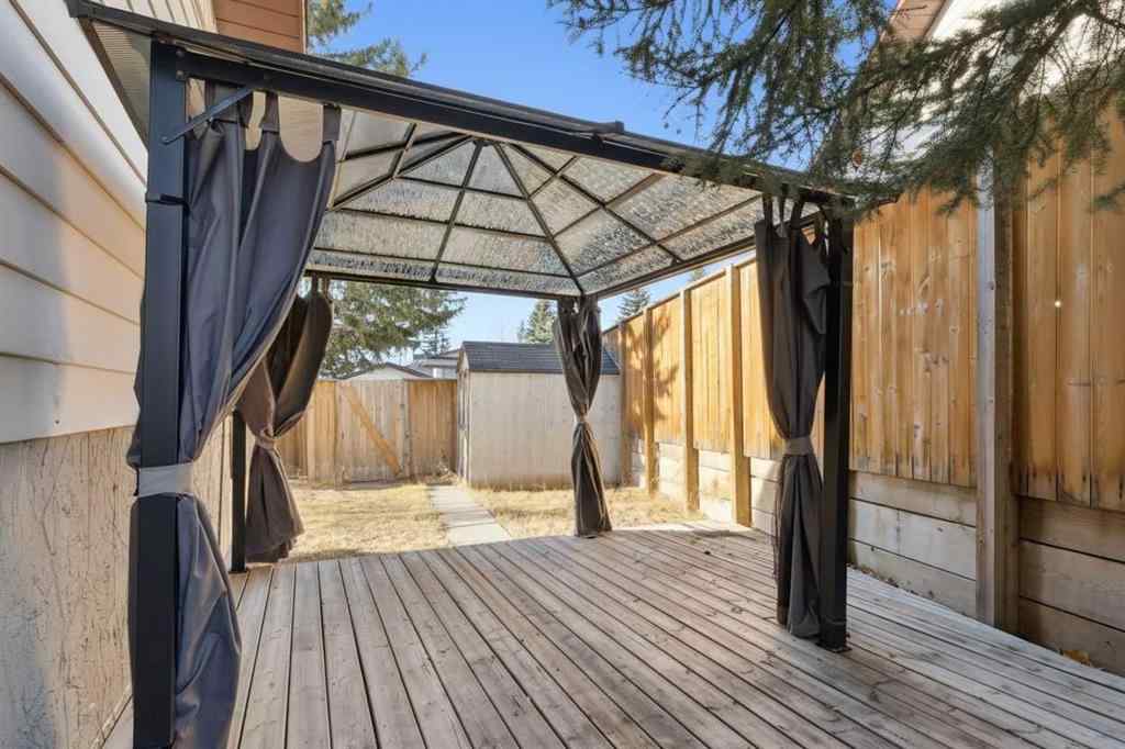 MLS® A2270258 - 30 Edgeford Place NW in Edgemont Calgary, Residential