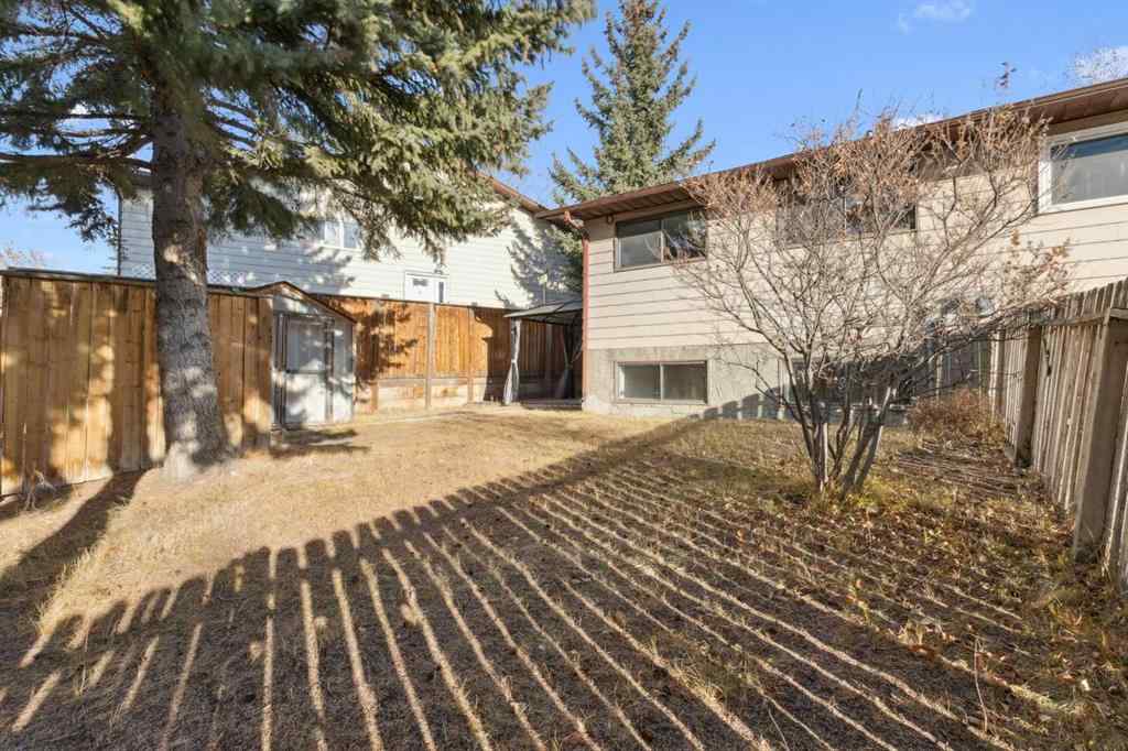 MLS® A2270258 - 30 Edgeford Place NW in Edgemont Calgary, Residential