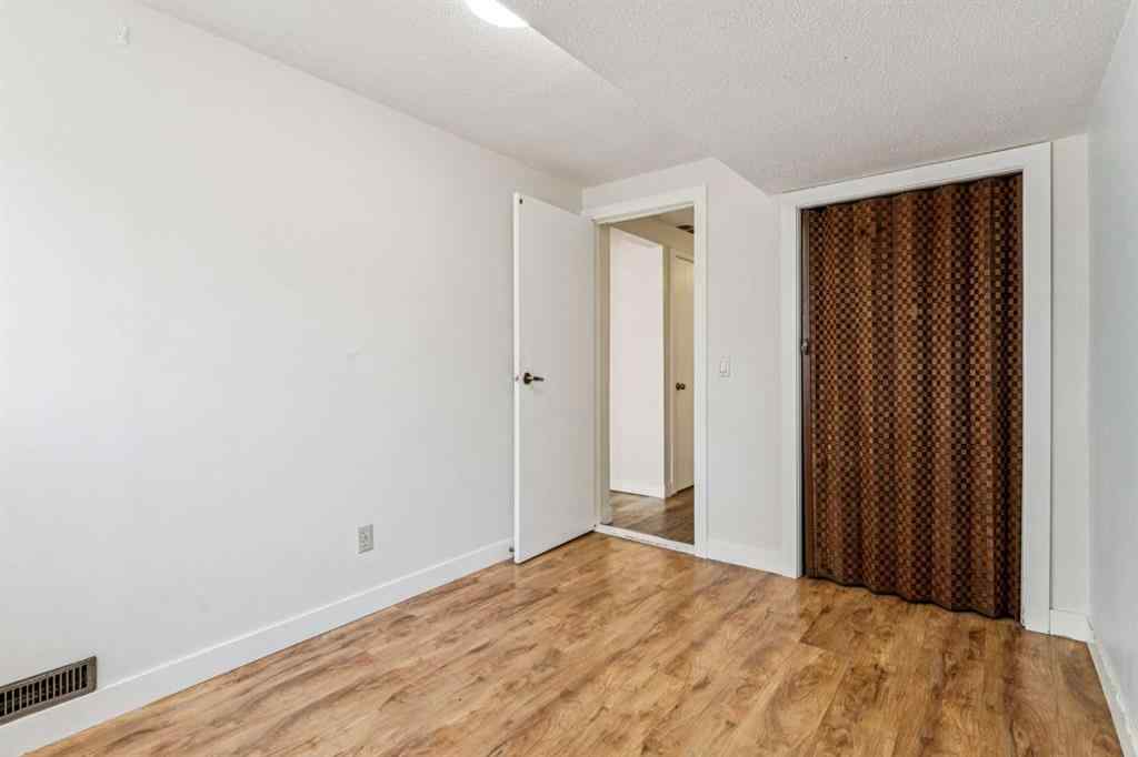 MLS® A2270258 - 30 Edgeford Place NW in Edgemont Calgary, Residential