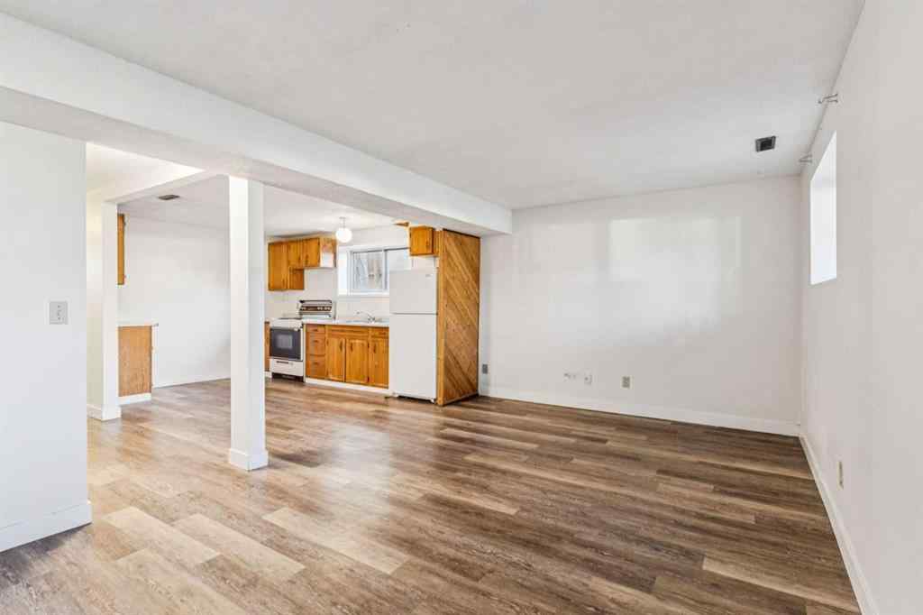 MLS® A2270258 - 30 Edgeford Place NW in Edgemont Calgary, Residential