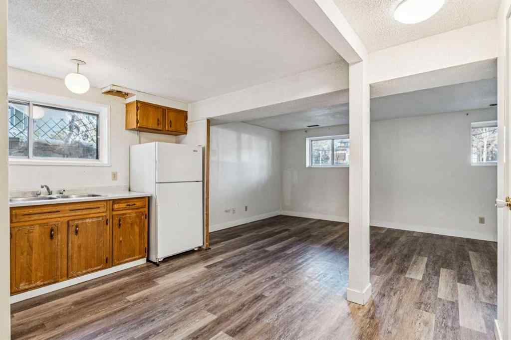 MLS® A2270258 - 30 Edgeford Place NW in Edgemont Calgary, Residential