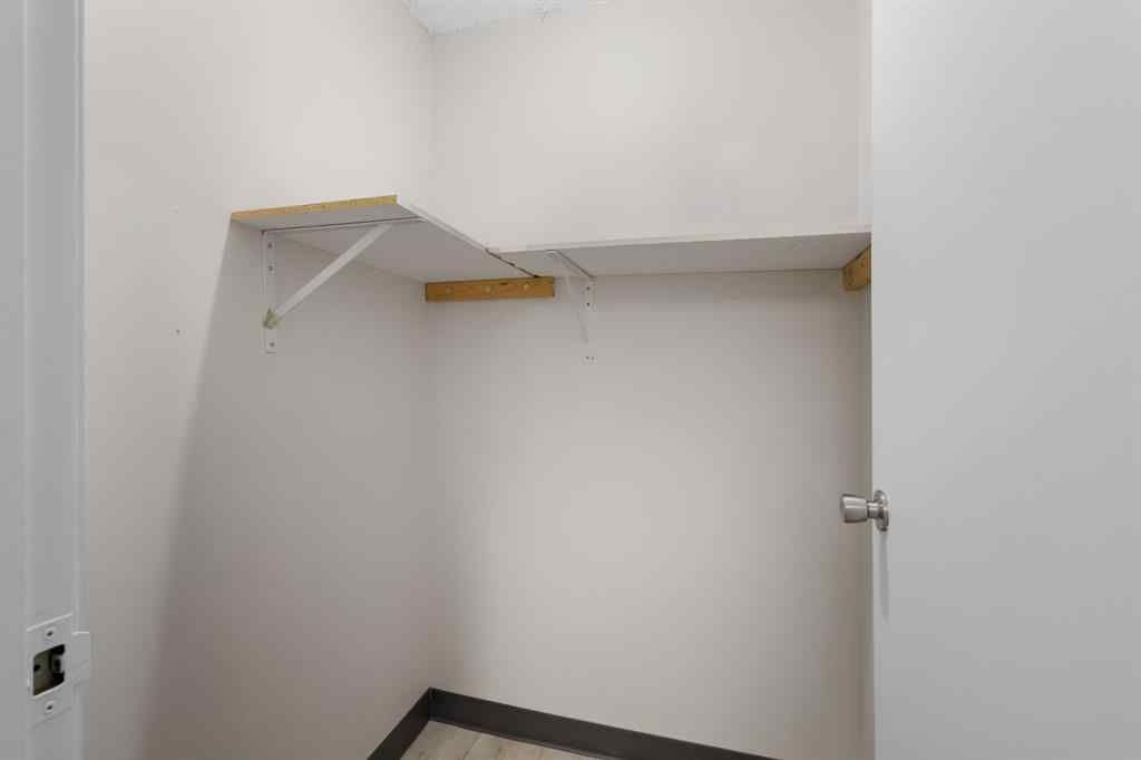 MLS&reg; # A2270259 - Unit #704 4944 Dalton Drive NW in Dalhousie Calgary, Residential Open Houses