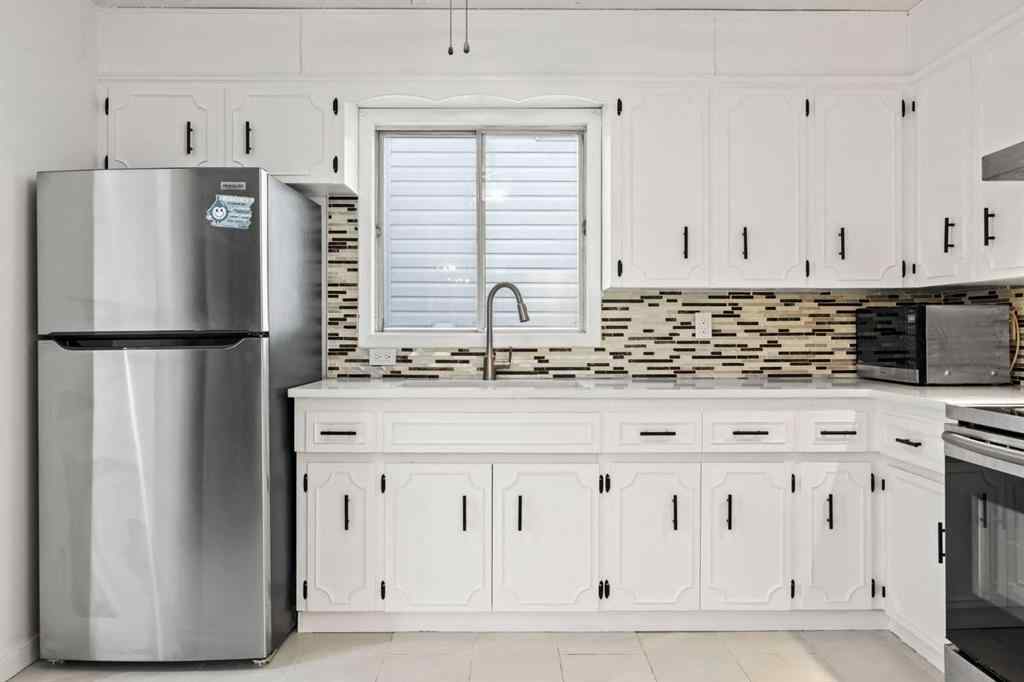 MLS® A2270260 - 212 Falmere Way NE in Falconridge Calgary, Residential