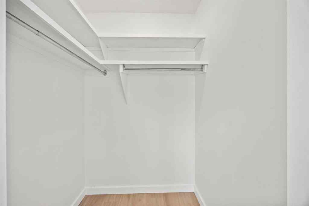 MLS® A2270260 - 212 Falmere Way NE in Falconridge Calgary, Residential