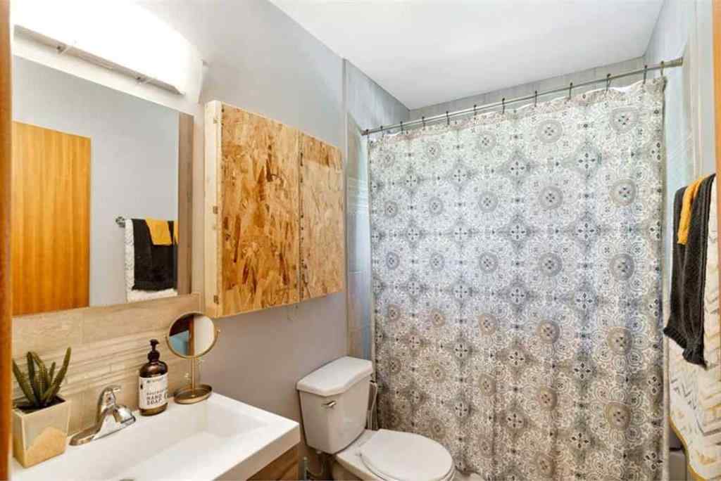 MLS&reg; # A2270261 - 479 Northmount Drive NW in Highwood Calgary, Residential Open Houses