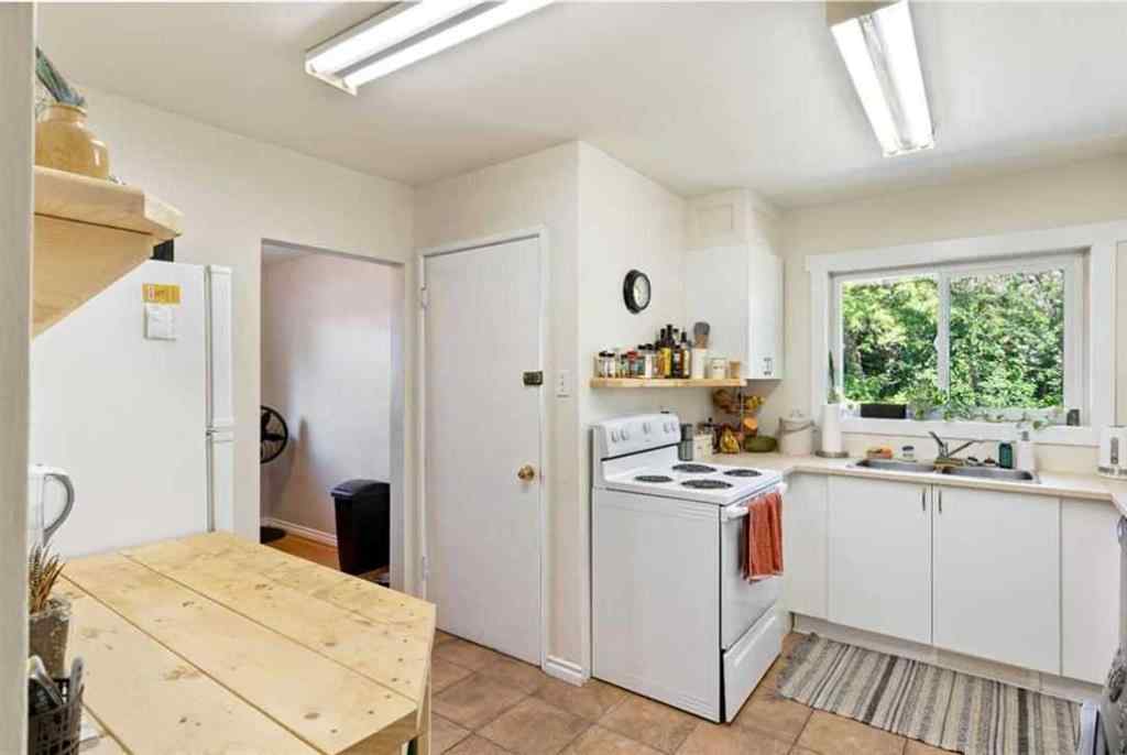 MLS&reg; # A2270261 - 479 Northmount Drive NW in Highwood Calgary, Residential Open Houses