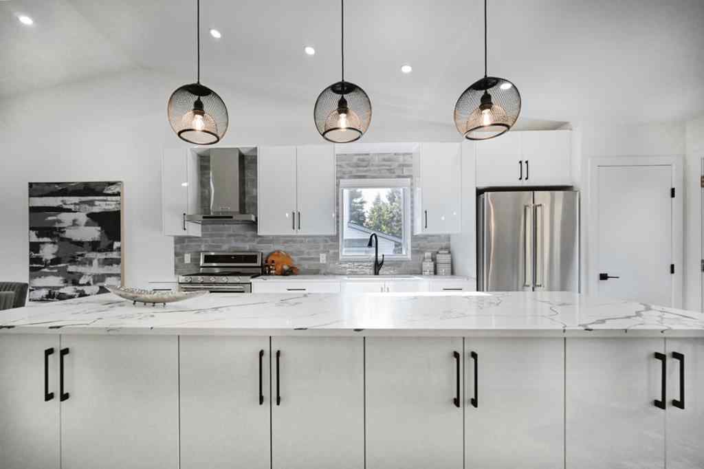 MLS® A2270262 - 941 west chestermere Drive  in West Creek Chestermere, Residential