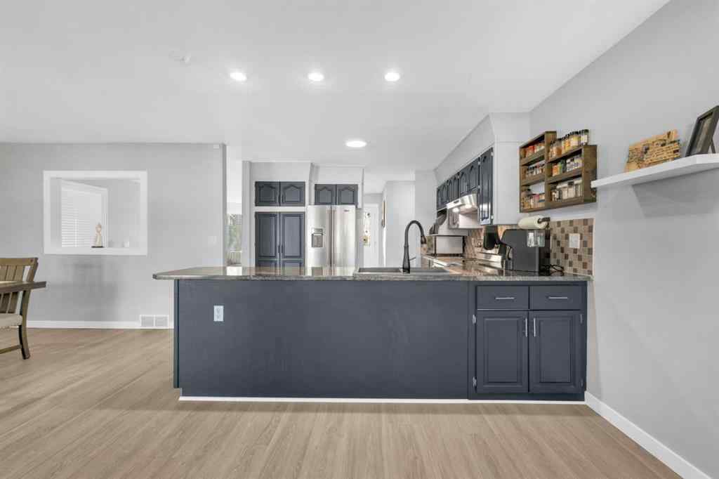 MLS&reg; # A2270265 - 6006 57 Avenue   in Lucas Heights Ponoka, Residential Open Houses