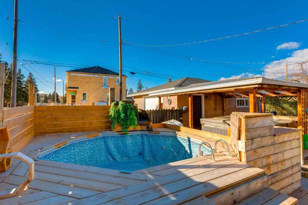 MLS® # A2270272 - 4603 79 Street NW in Bowness Calgary, Residential Open Houses