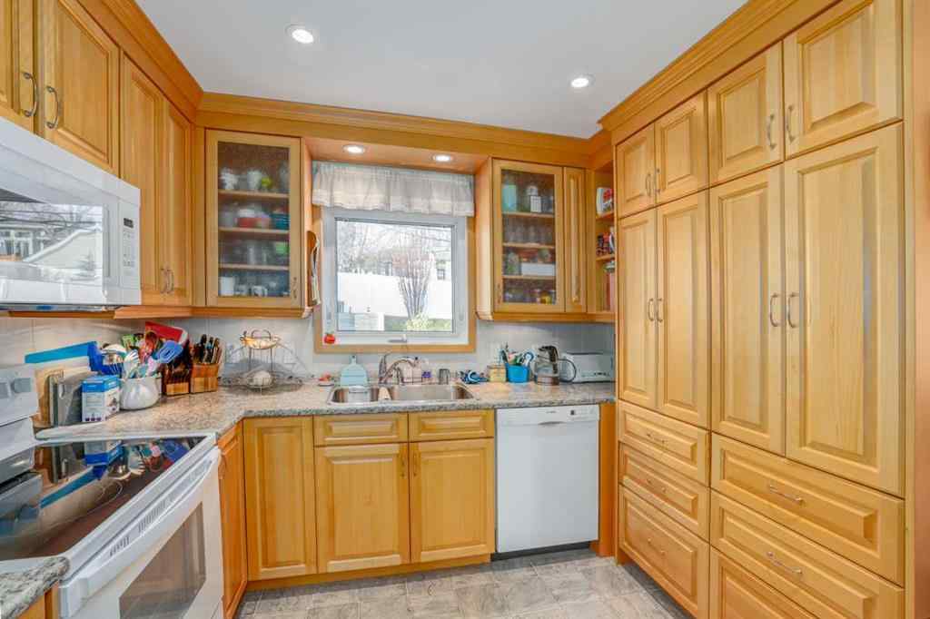 MLS® # A2270274 - 25 Highwood Place NW in Highwood Calgary, Residential Open Houses