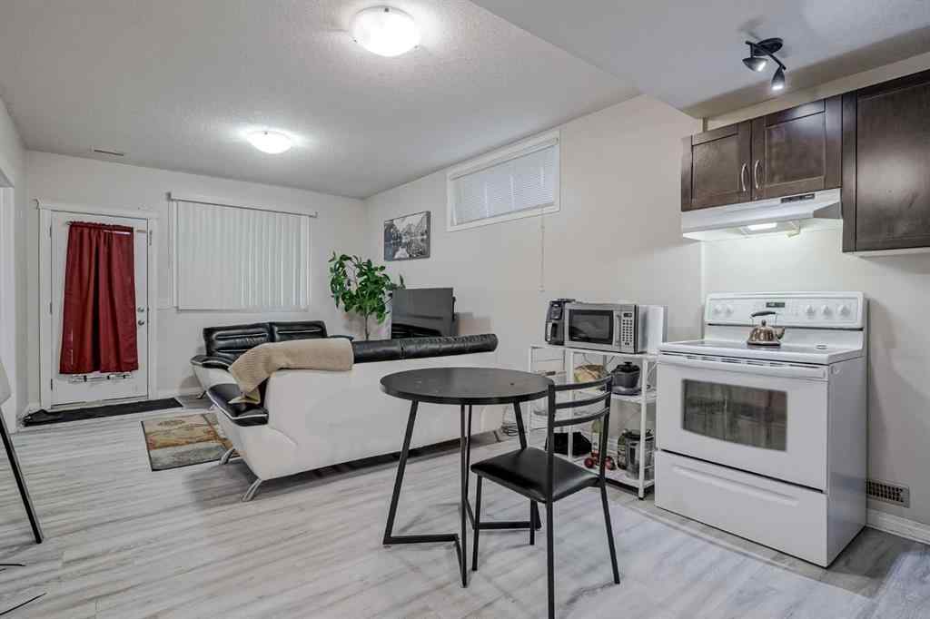 MLS&reg; # A2270275 - 206 Pantego View NW in Panorama Hills Calgary, Residential Open Houses
