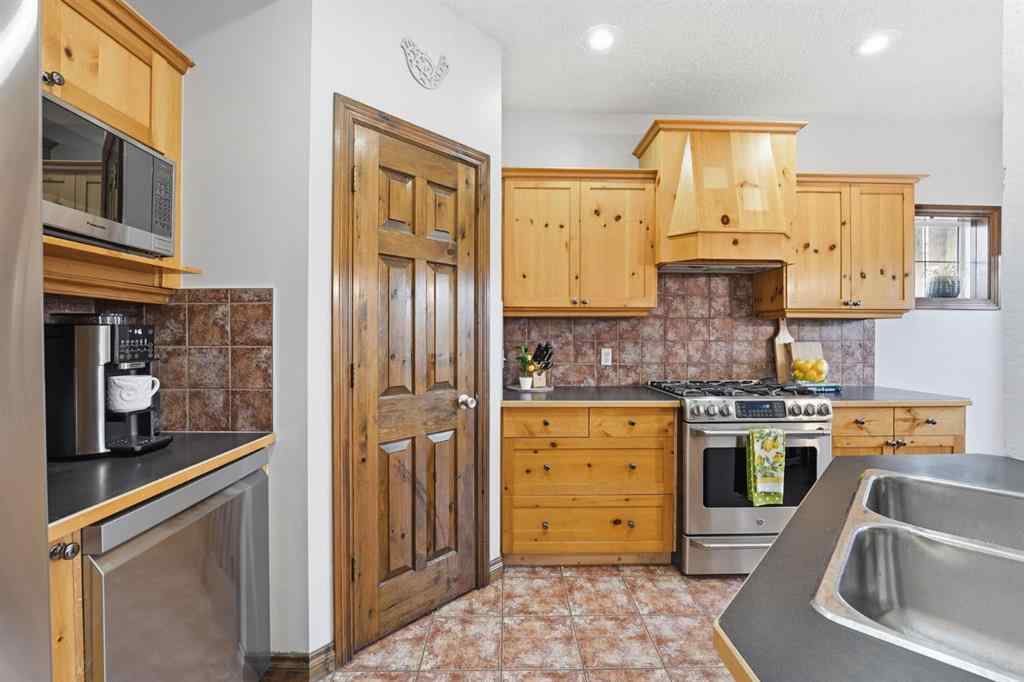 MLS&reg; # A2270278 - 133 Chaparral Common SE in Chaparral Calgary, Residential Open Houses