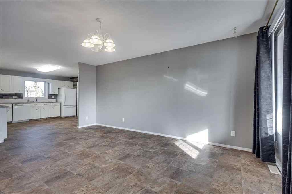 MLS&reg; # A2270281 - 6110 38 Avenue  in Grandview Stettler, Residential Open Houses