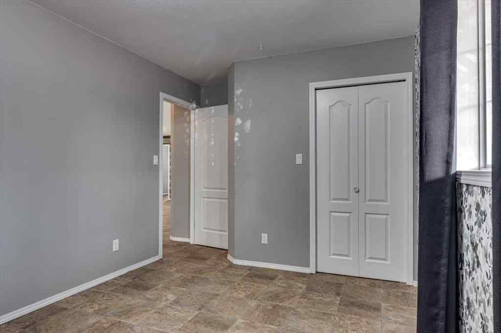 MLS&reg; # A2270281 - 6110 38 Avenue  in Grandview Stettler, Residential Open Houses