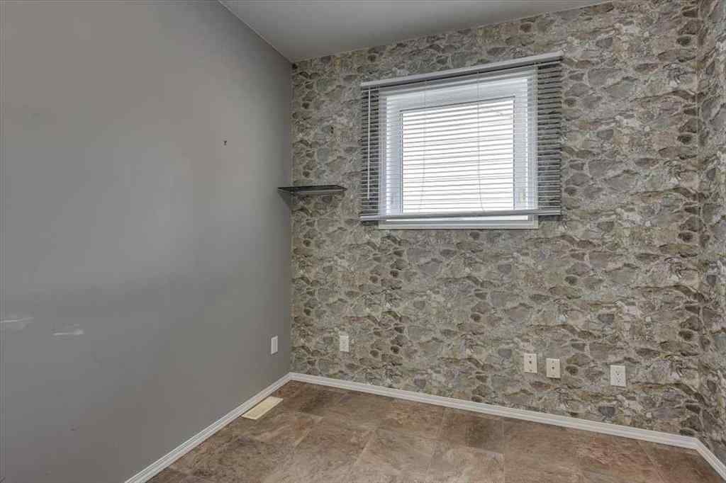 MLS&reg; # A2270281 - 6110 38 Avenue  in Grandview Stettler, Residential Open Houses