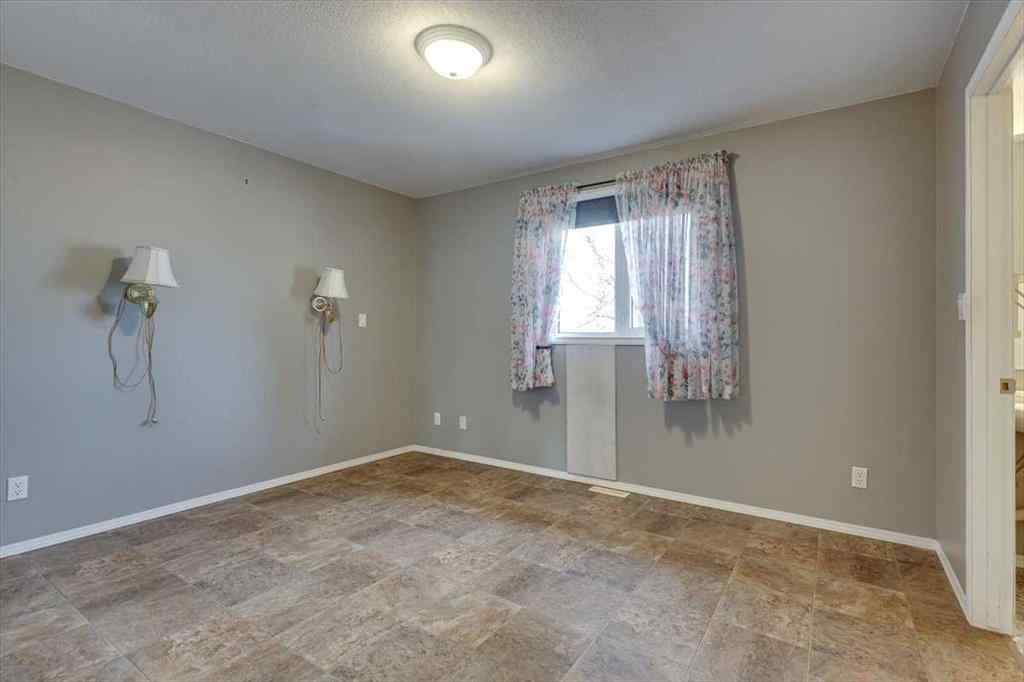 MLS&reg; # A2270281 - 6110 38 Avenue  in Grandview Stettler, Residential Open Houses