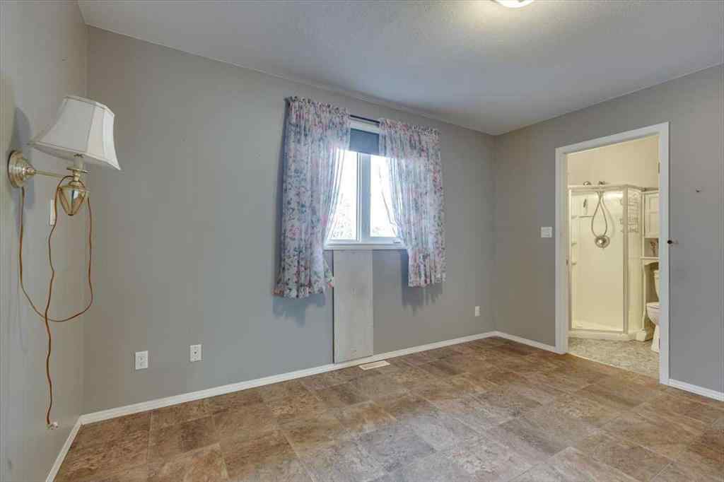 MLS&reg; # A2270281 - 6110 38 Avenue  in Grandview Stettler, Residential Open Houses