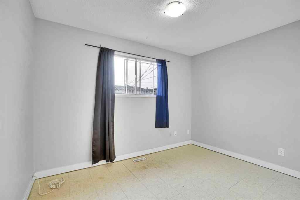 MLS&reg; # A2270282 - 52 Pennsburg Way SE in Penbrooke Meadows Calgary, Residential Open Houses