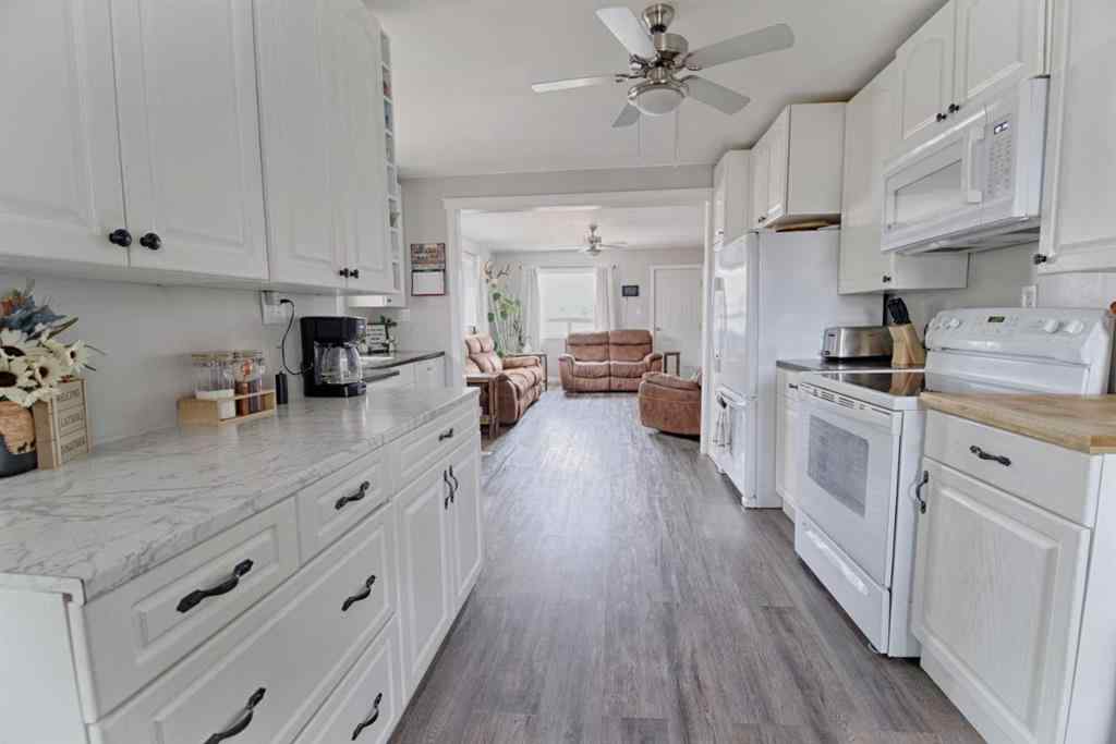 MLS&reg; # A2270284 - 132   2 Ave north   in NONE Vauxhall, Residential Open Houses