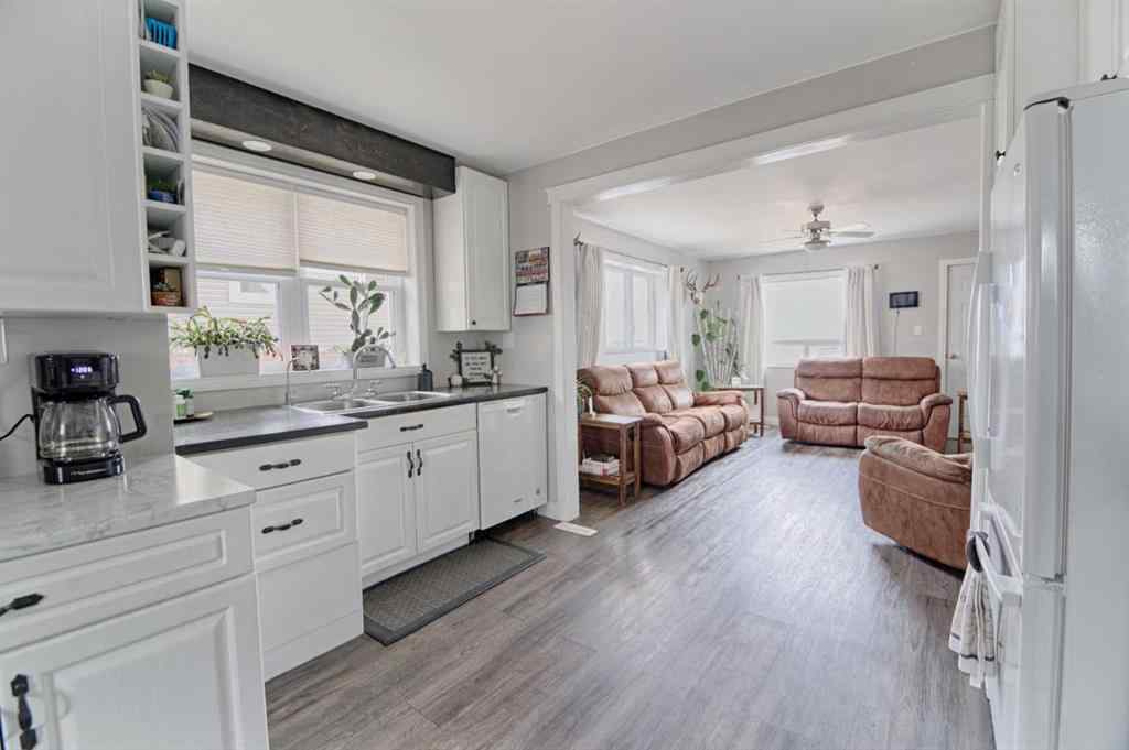 MLS&reg; # A2270284 - 132   2 Ave north   in NONE Vauxhall, Residential Open Houses