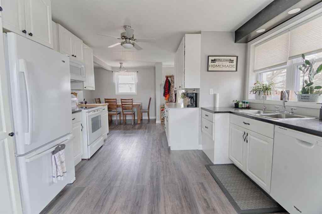 MLS&reg; # A2270284 - 132   2 Ave north   in NONE Vauxhall, Residential Open Houses