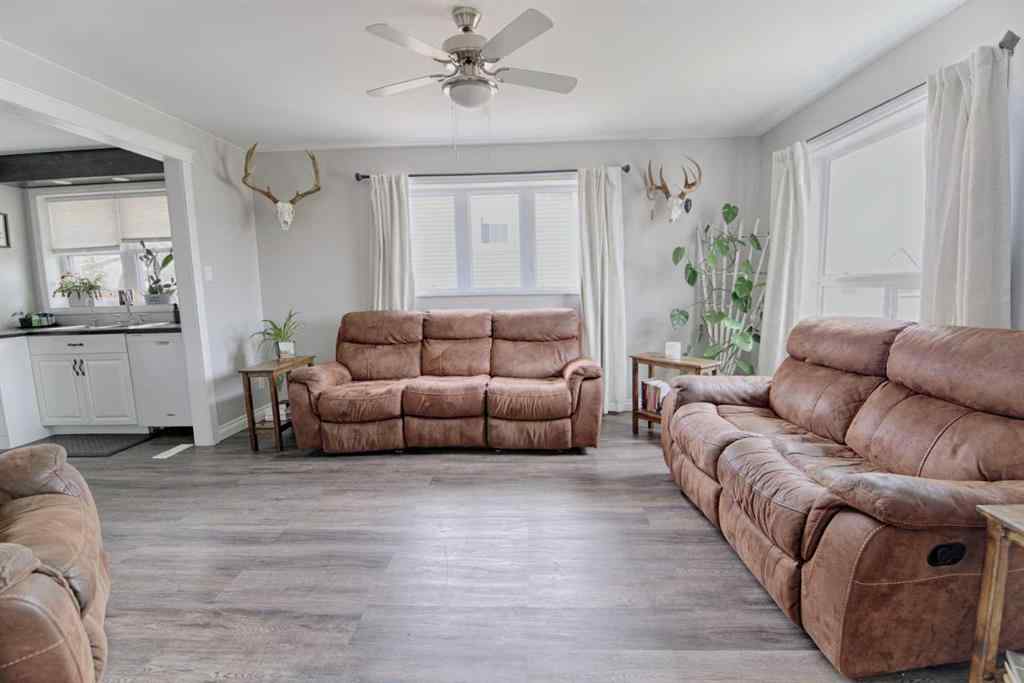 MLS&reg; # A2270284 - 132   2 Ave north   in NONE Vauxhall, Residential Open Houses