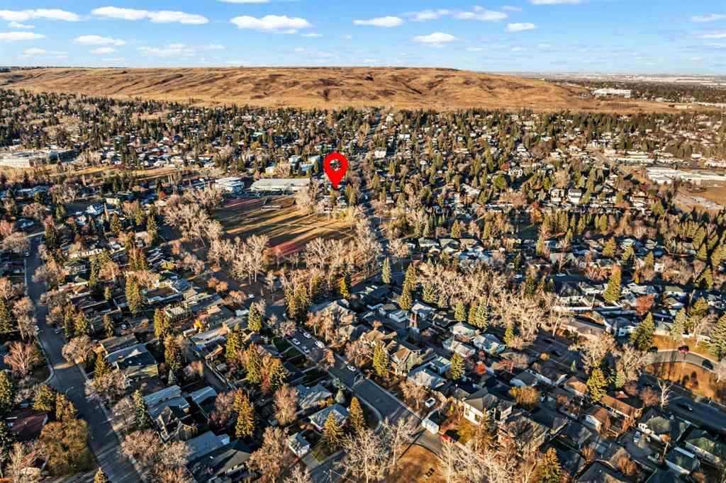 MLS® A2270296 - 3803 19 Street NW in Charleswood Calgary, Residential