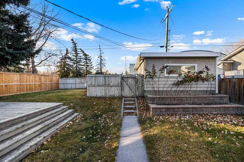 MLS® A2270296 - 3803 19 Street NW in Charleswood Calgary, Residential