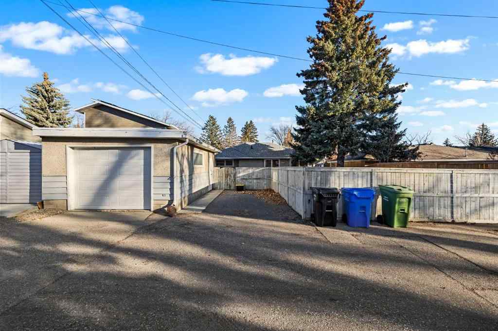 MLS® A2270296 - 3803 19 Street NW in Charleswood Calgary, Residential