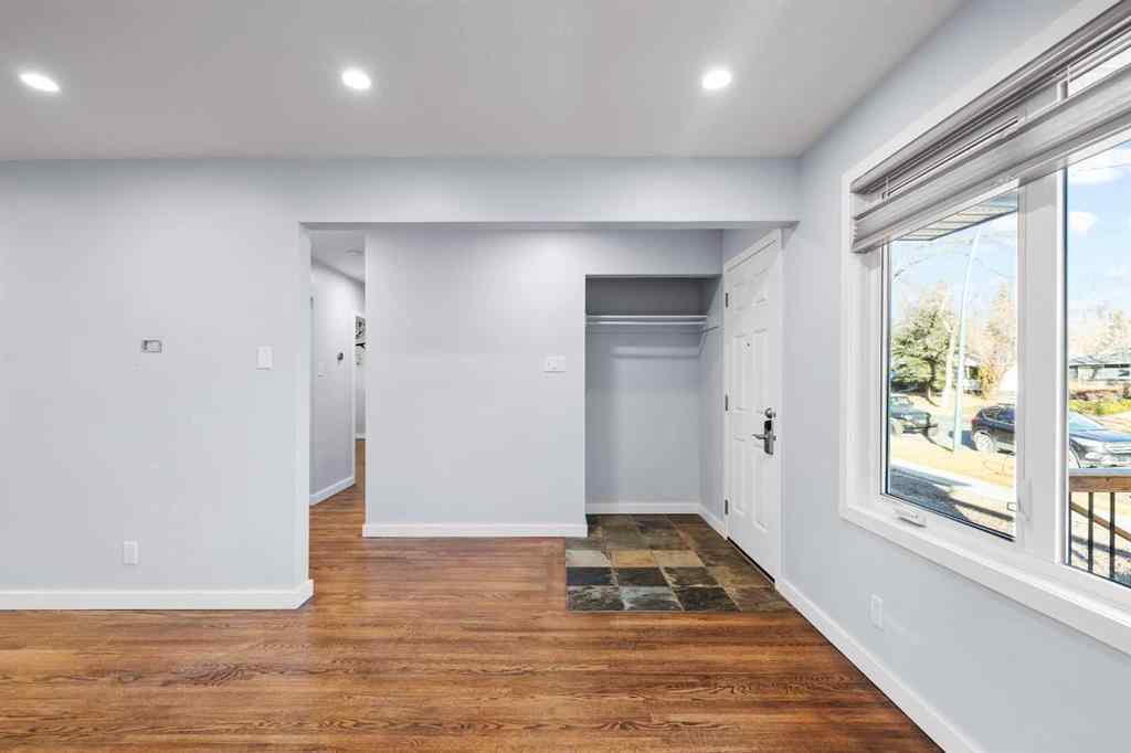 MLS® A2270296 - 3803 19 Street NW in Charleswood Calgary, Residential