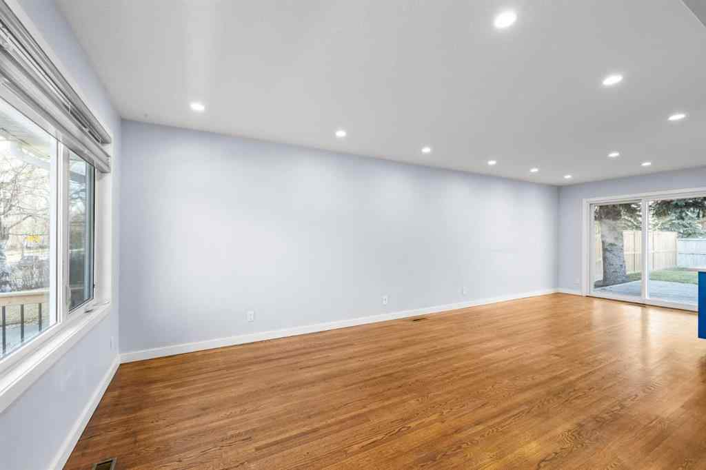 MLS® A2270296 - 3803 19 Street NW in Charleswood Calgary, Residential