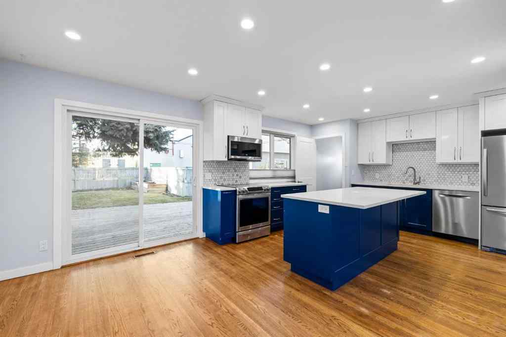 MLS® A2270296 - 3803 19 Street NW in Charleswood Calgary, Residential