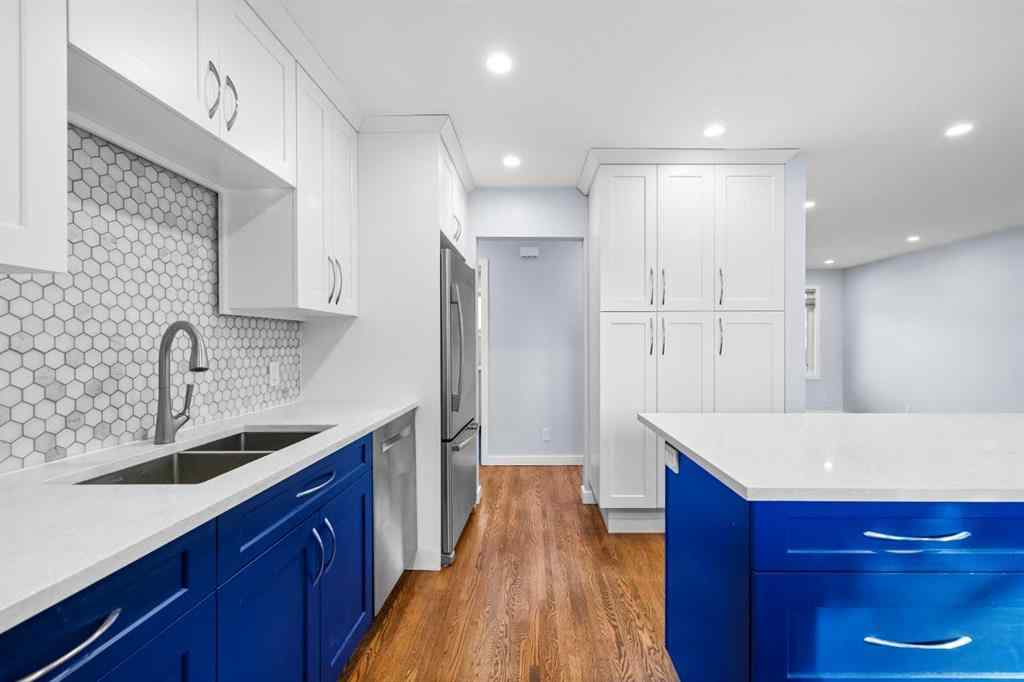 MLS® A2270296 - 3803 19 Street NW in Charleswood Calgary, Residential