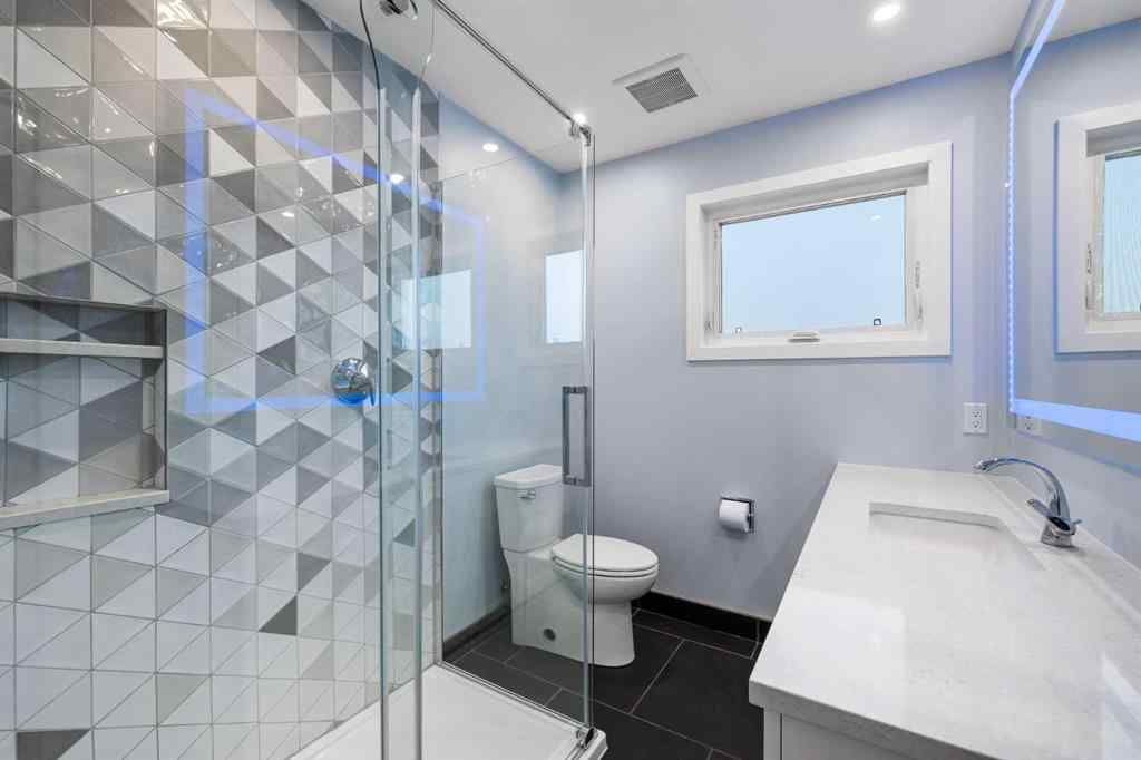 MLS® A2270296 - 3803 19 Street NW in Charleswood Calgary, Residential