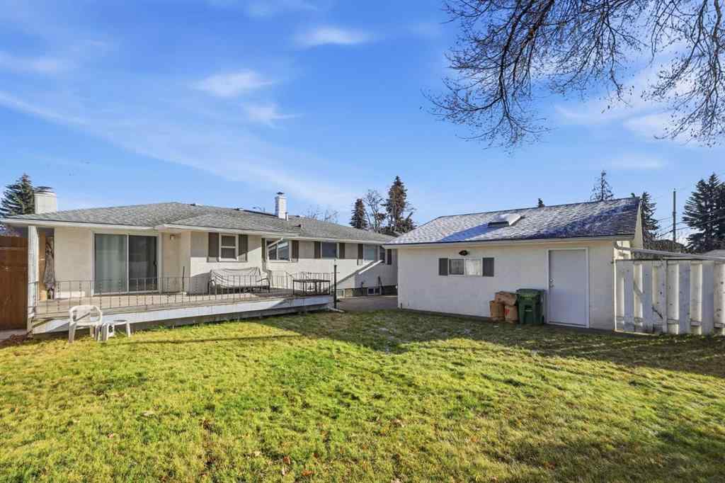 MLS&reg; # A2270302 - 2219 Halifax Crescent NW in Banff Trail Calgary, Residential Open Houses