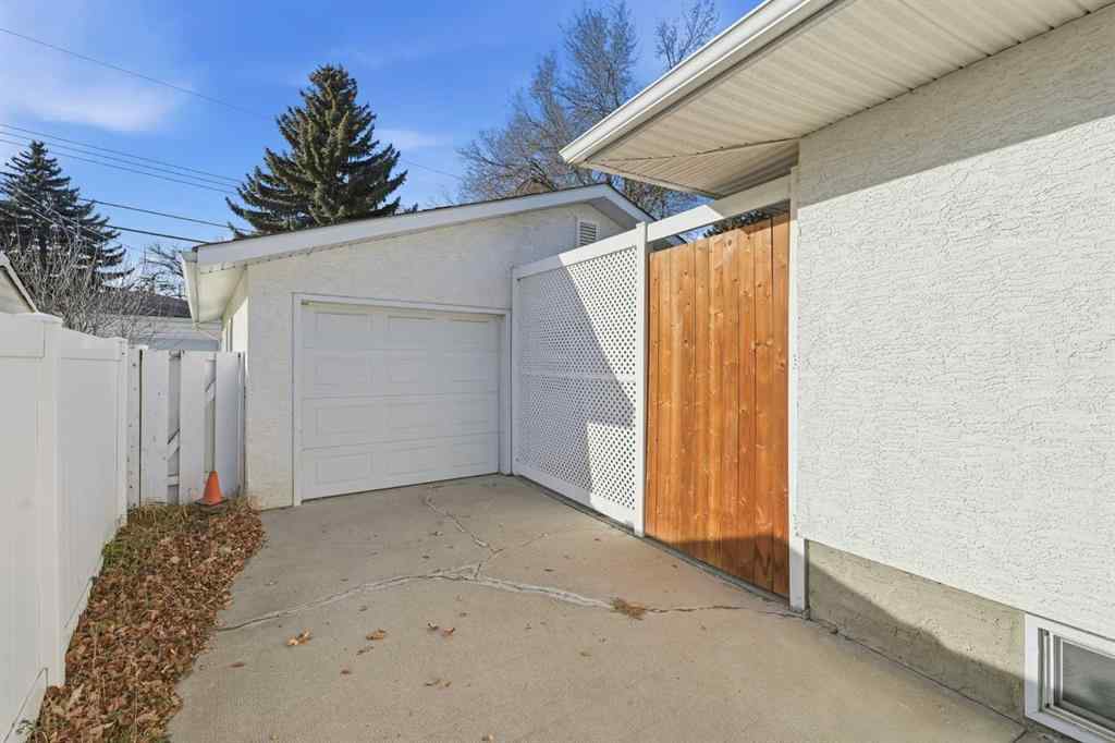 MLS&reg; # A2270302 - 2219 Halifax Crescent NW in Banff Trail Calgary, Residential Open Houses