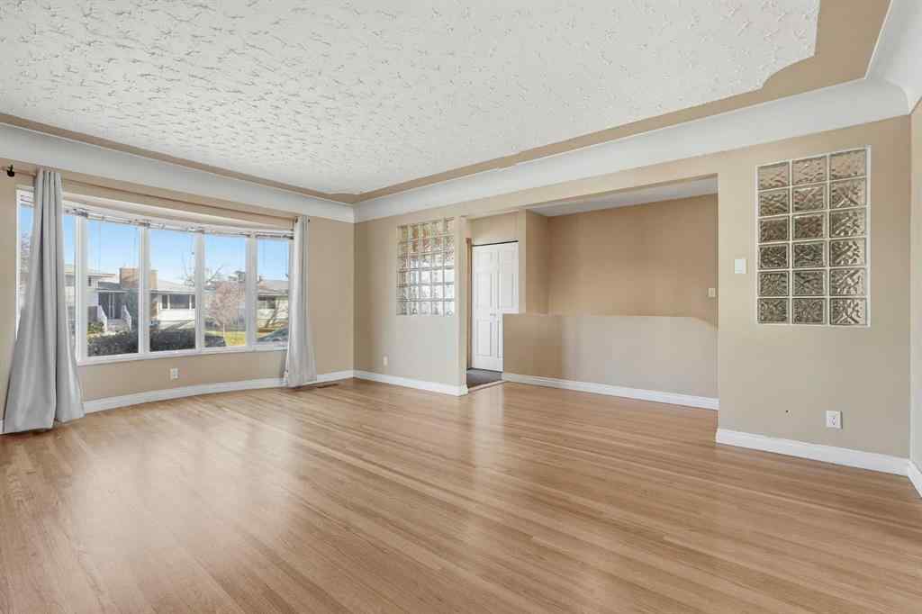 MLS&reg; # A2270302 - 2219 Halifax Crescent NW in Banff Trail Calgary, Residential Open Houses