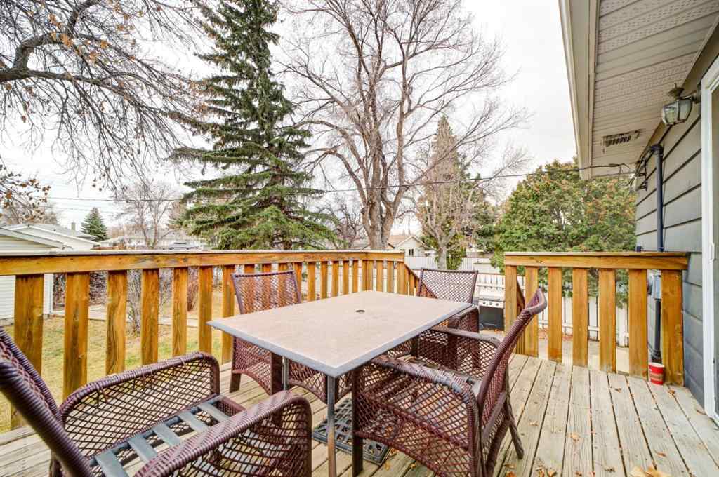 MLS&reg; # A2270303 - 613 10th Street N in Senator Buchanan Lethbridge, Residential Open Houses