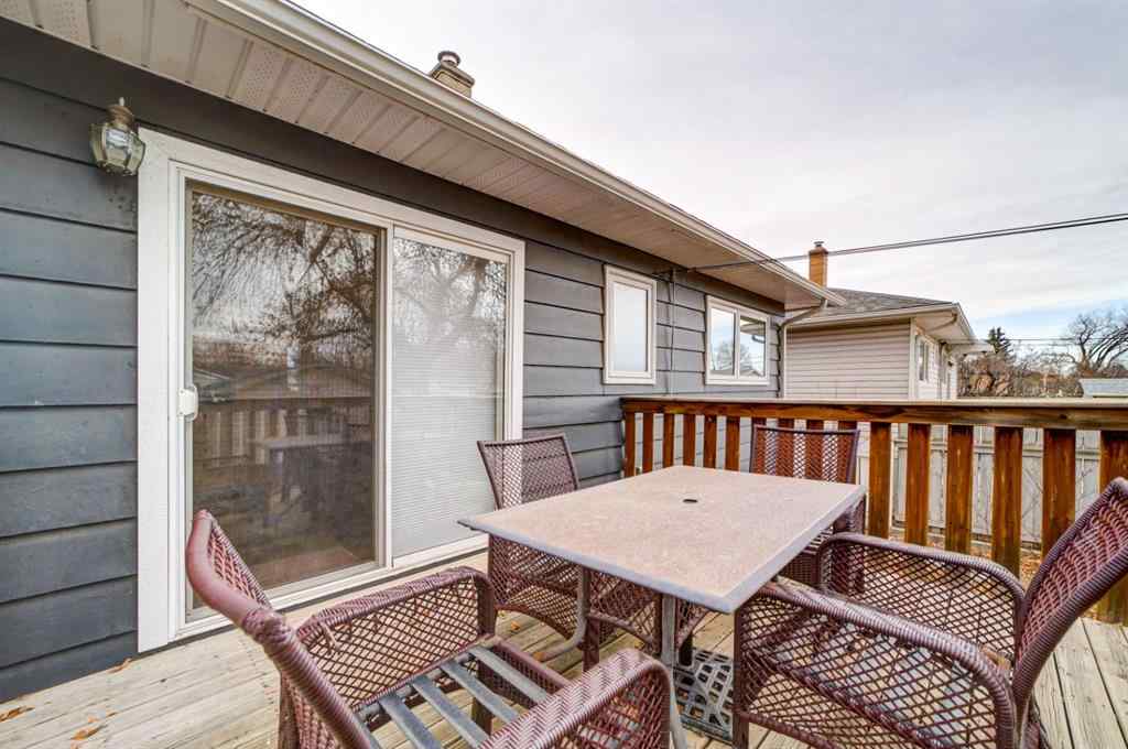 MLS&reg; # A2270303 - 613 10th Street N in Senator Buchanan Lethbridge, Residential Open Houses