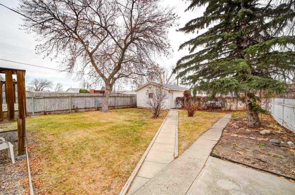 MLS&reg; # A2270303 - 613 10th Street N in Senator Buchanan Lethbridge, Residential Open Houses