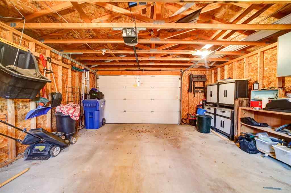 MLS&reg; # A2270303 - 613 10th Street N in Senator Buchanan Lethbridge, Residential Open Houses