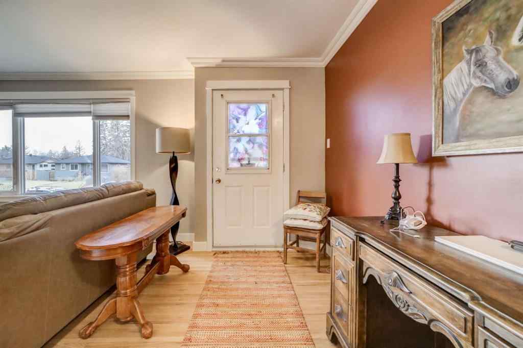 MLS&reg; # A2270303 - 613 10th Street N in Senator Buchanan Lethbridge, Residential Open Houses