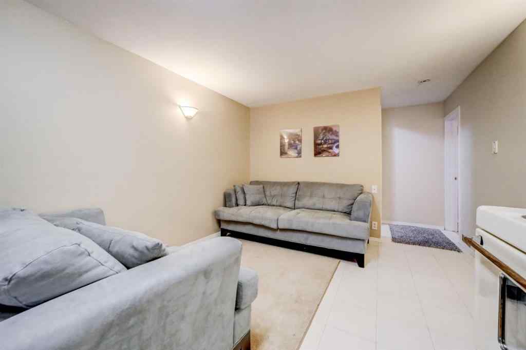 MLS&reg; # A2270303 - 613 10th Street N in Senator Buchanan Lethbridge, Residential Open Houses