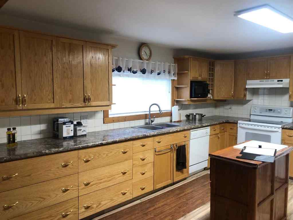 MLS&reg; # A2270305 - 152 SHERWOOD Drive  in Mountain View Hinton, Residential Open Houses